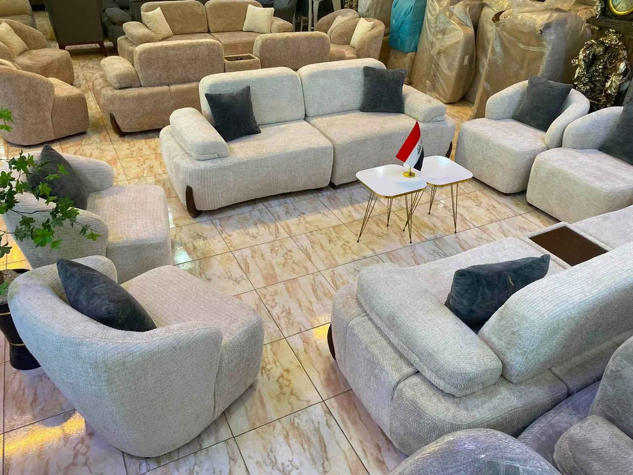 موديل الباندة رجع توفر بأحدث أصدار يمنة 💯✅
قماش خاولي 
مقعد طبي 100%
يدات سلايت 
ظهر سلايت يتحول سرير
جميع القطع مجزئه 
طبلة وسيطة جوكر 
منفذ شاحن usb,,tbc
البيع بالنقد والتقسيط ☑️☑️
البيع جملة ،،،ومفرد☑️☑️
خدمة توصيل جميع محافظات العراق بأسعار مناسبة 
***********
