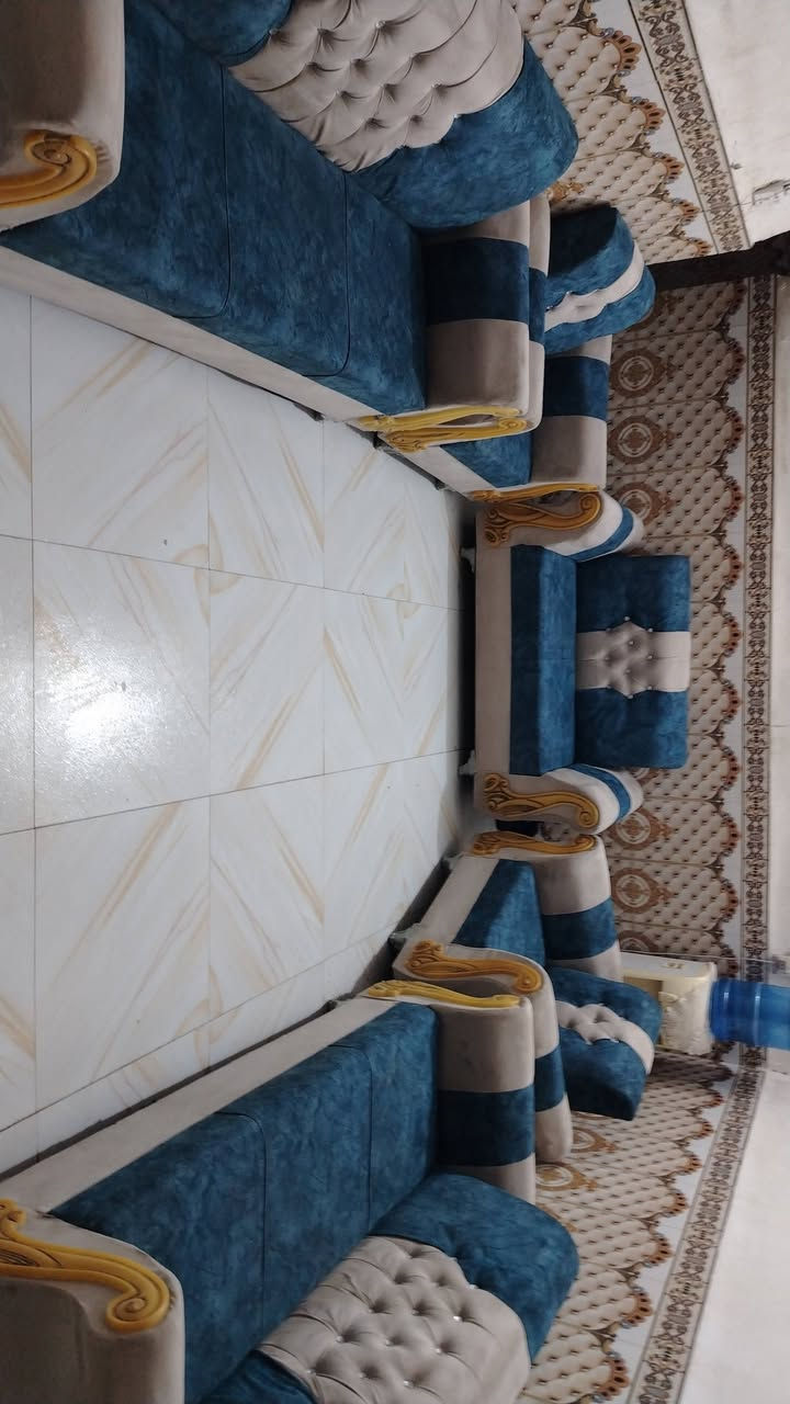 تخم💺 10مقاعد نضيف اي ضرر مابي سعر 240وبي مجال مكان الامن الداخلي *********** اكو توصيل بكروه

