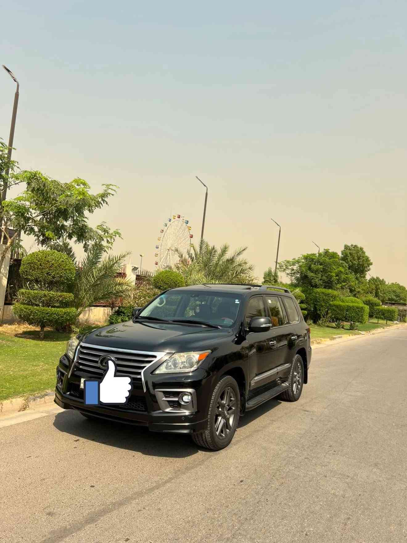 السلام عليكم لكزز 2013بريم اصل
السعررر.  298 بيها مجال 
محرك (5700(8
رقم بغداد الجديد بسمي
المواصفات
بصمه + بصمه ابواب (4) سلايت
كشنات جلد + ذاكره + دتفئه تبريد جميع الكشنات كهرباء صندوك كهرباء + شفط 8 ارباك 5 كامرات حساسات امامي خلفي زراك لايت تشغيل عن بعد طفايه جكات
معروفع مواصفات الكزز البريم فول 1/1
السيارة جديده متعوب عليها 
 ((السيارة صبغ صفحه بدون دواخل اثر شخط ))
كفاله من شواصي ودواخل وكير ومحرك كفاله عامه

***********
العنوان بغداد حي الجامعه
