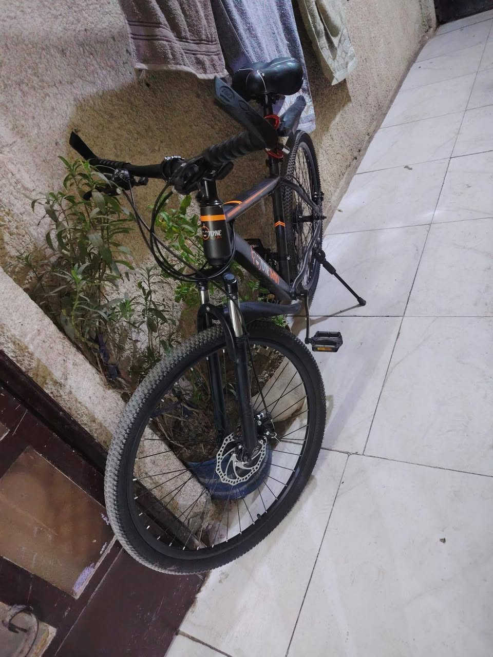 بايسكل للبيع حجم 26 بايسكل نضيف كلشي يشتغل بي سعره 180 نهيته 160مكاني شرطه الرابعه بضهر كباب ابوعلي هاذه رقمي وتساب ***********
