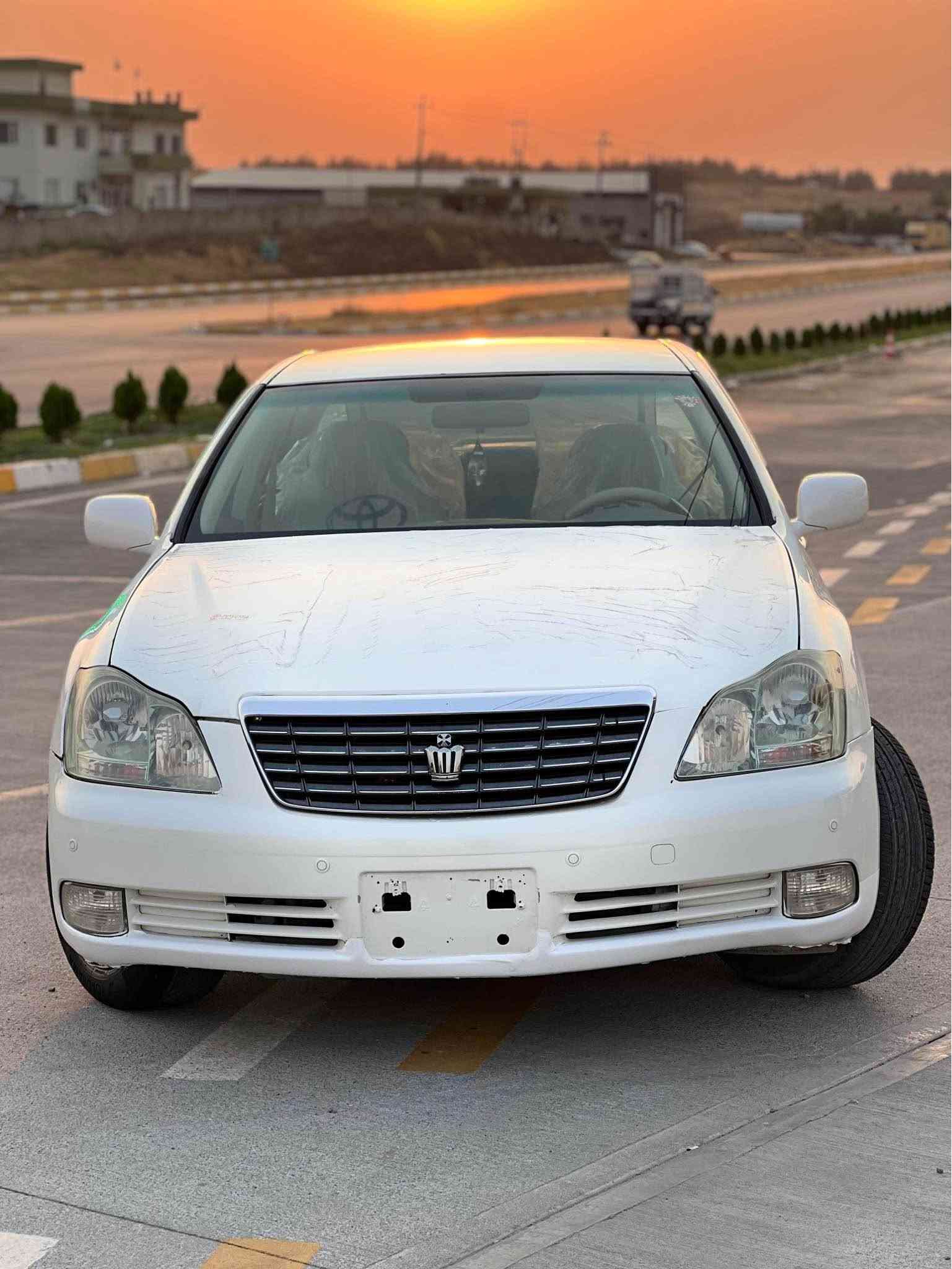 شاهینە ٢٠٠٥ ١٨٢ بڕاوە سارەکە بۆ یەک دینار مەسروف مەگەڕی هەتا برێکیشی بەستراوە سارە فولل بەطنە بەس ٣ پەردە نیە سەلاجە و مەرکەزی و جڵد وهیتەرو سۆکان لیکزس بشدار, السليمانية
