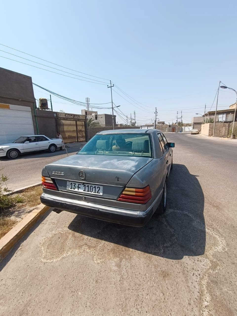 السلام عليكم مارسدس دب مديل 91 سياره حلو مكينه وكير فيشتين حداده حلو كهربائيات شغاله السياره جارده علئ صبغ الابلد بيه تكحيلات بصيطه واظحه بل صور. رقم دولي سنويه 2029 تحويل.السعر 38 وبيه مجال العنوان بصره قرنه بني منصور مكلف بل النشر اتصل عل رقم ***********
