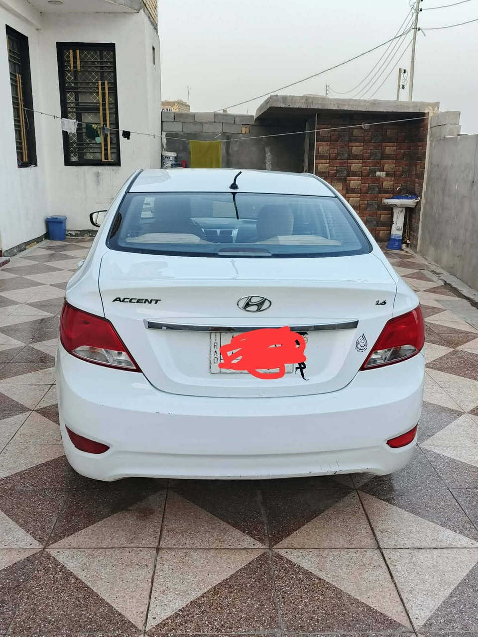 اكسنت 2016 رقم بصره حره تحويل ثاني يوم وارد خليجي مكفولة من الضربه والتبديل والصبغ فول مواصفات 1/1 فتحه سقف كهربائيه شاشه كامره ويلكب كروم عدد 5 تحكم استيرن اشاير بل مرايه حساسات أمامية وخلفية وباقي المواصفات المعروفه السياره جاهزه وجديده محرك 1600 مكينه كير حداديه تبريد مكفولات السعر 90 وبيها مجال للشراي للاستفسار الاتصال على الرقم ***********

