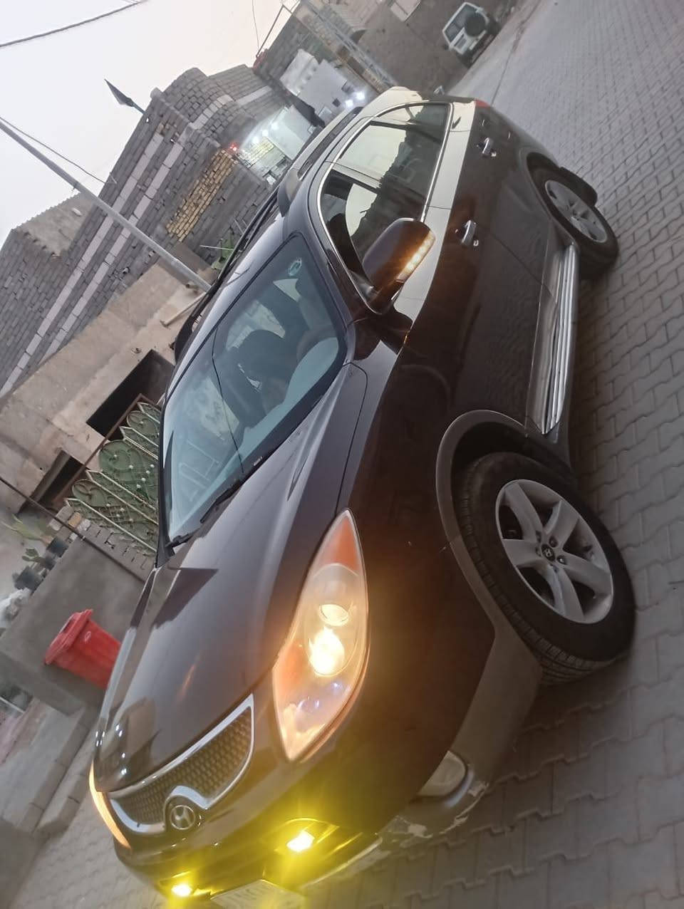 بيع السعر 110وبيه مجال مكينه وكير كفاله السياره مكفوله من الحادث للقويه السياره بيه تخات بصيطه تبريد 🥶ثلج تخم تاير حدايده جديده السياره جاهزه من كلشي  رقم الهاتف ***********
