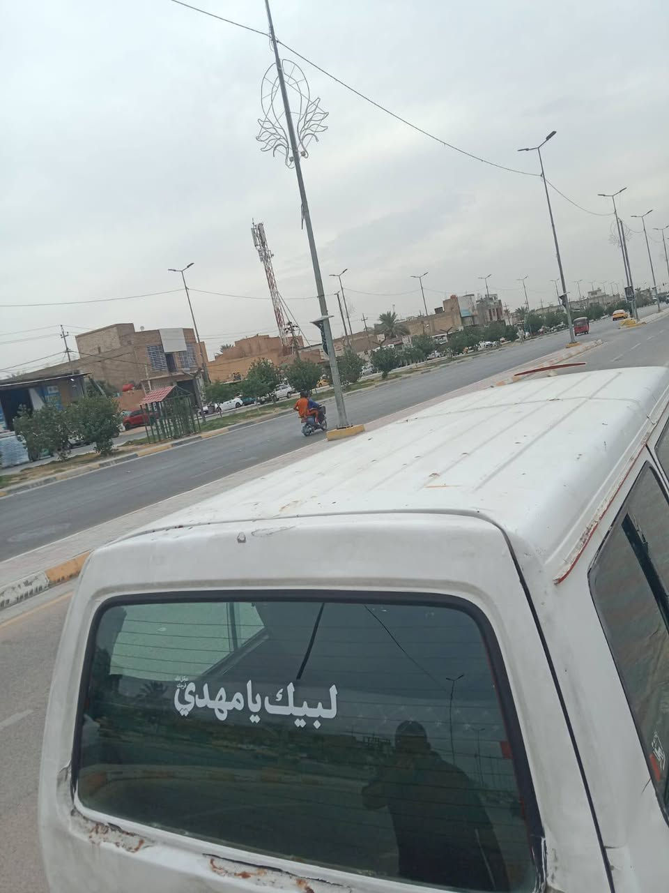 كيا بيستا • ورقة سنوية ٢٨ • مصفرة