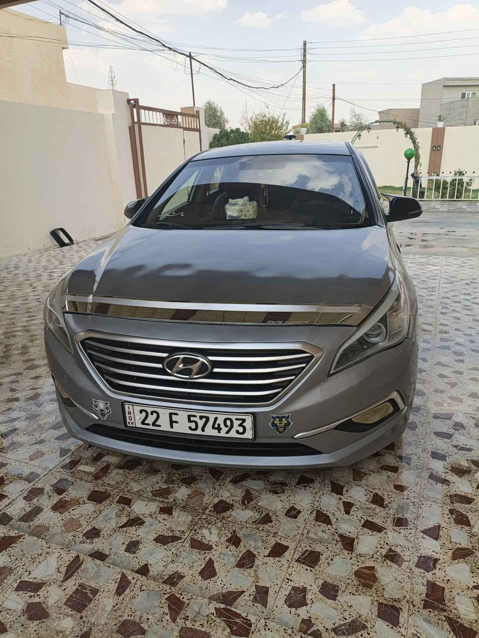 سلام عليكم سوناتا للبيع موديل 2017 سياره نضيف تخم كامل جديد تايرات جديد سونار مالته موجود بل صور سعره سياره 110 اي استفسار على رقم تالي ***********
