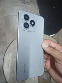 جهاز هونرx8d للبيع نظافه واحد عله واحد مستعجل عليه تصال مباشر 07823307...