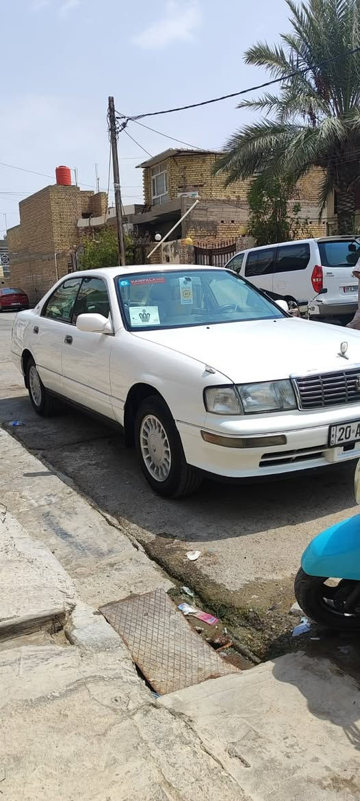 السلام عليكم كراون بطه منفصل موديل 1993 رقم ديالى إنكليزي سنويه 2030بسمي 
مكينه وكير مكفولات سياره مكفوله كفاله عامه حتى من الصبغ سياره جاهزه تخم تاير وحداديه تبريد  ثلج ❄️ كهربائيات كلها شغاله 

📍مكان السياره واسط 
السعر $65 
الرقم ☎️***********
