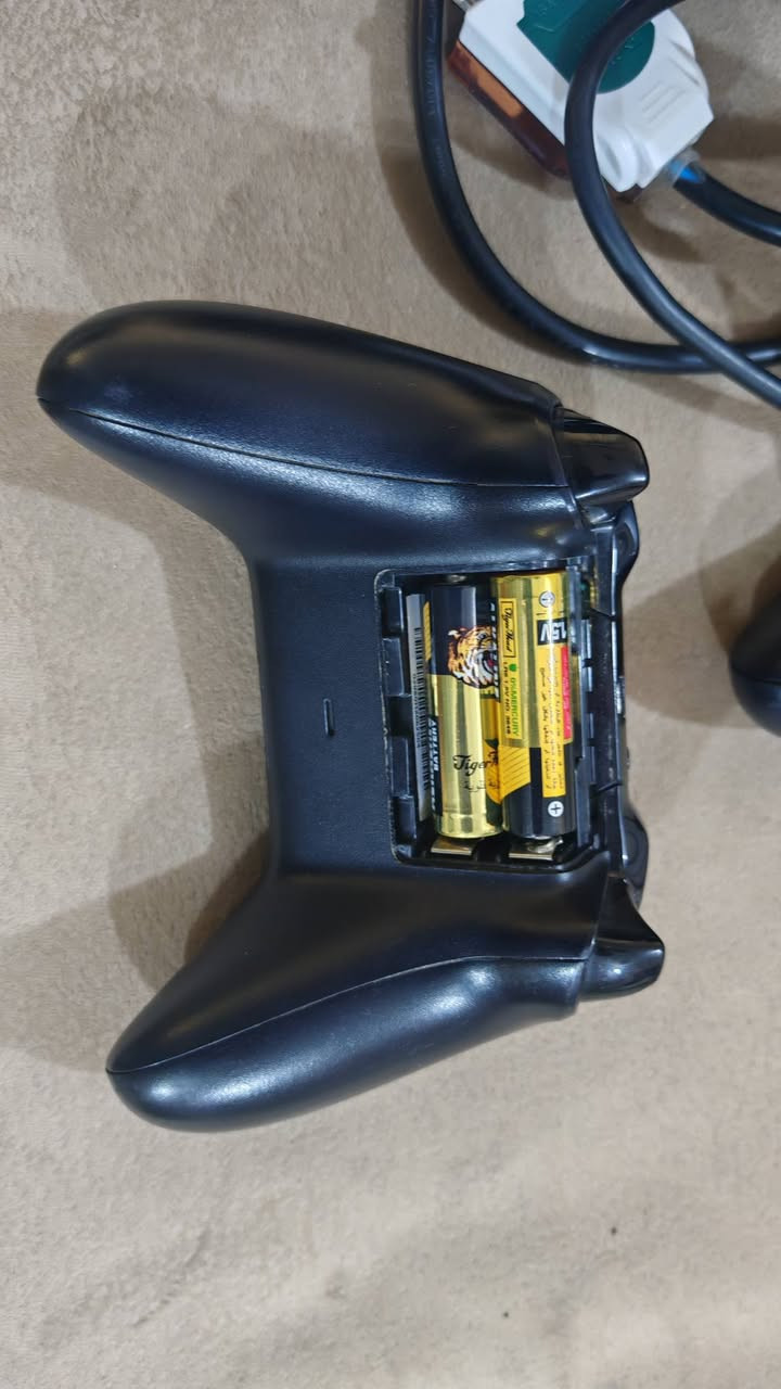 السلام عليكم
Xbox one Fat
ذاكرة ٥٠٠
مع الأقراص وكافة ملحقات موجودة بصور
السعر ١٣٥ بغداد البلديات
الرقم ***********
