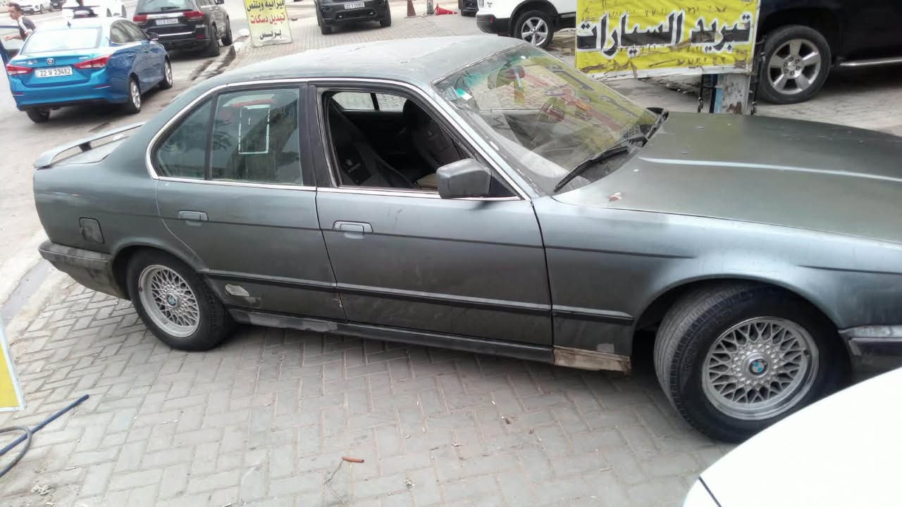بي ام دبليو 525 • ١٩٩٣ • بغداد الحريه