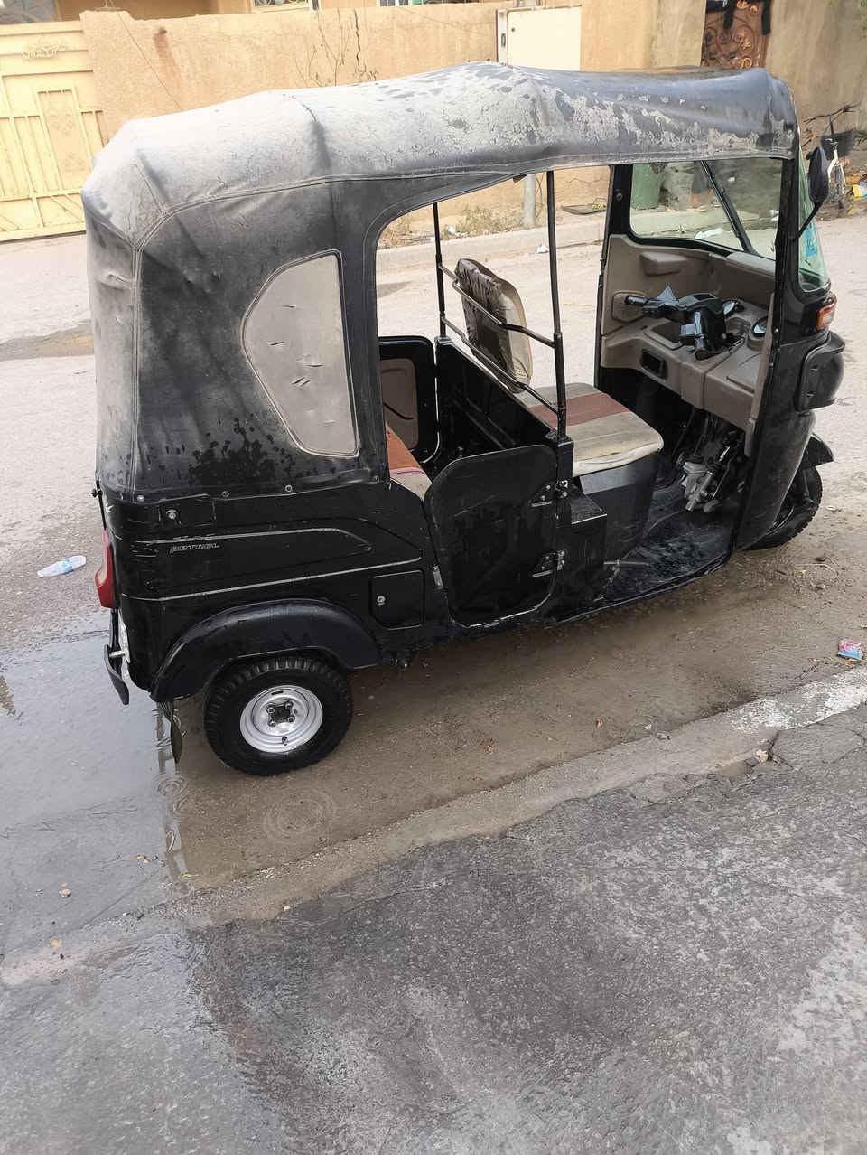 تكتك للبيع موديل 22 رقم وسنويه بسمي بيها طخات بسيطه مكينه لا تنقيص ولا تبخير للاستفسار الاتصال على الارقام 
***********
***********
