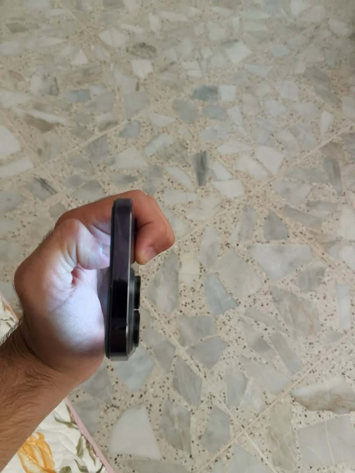 ايفون ١٤برو ماكس 
ذاكرة ١٢٨
تك 
الملاحظات:مبدل شاشة وباتري نوعية كلش حلوة وضهر مكسور

السعر٥٢٥ وبي مجال حگ جيتك 
***********
