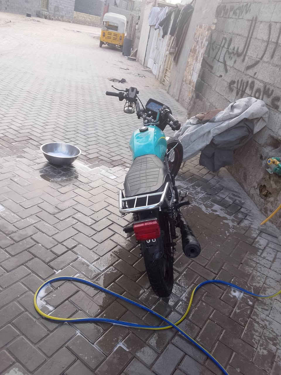 السلام عليكم دراجه للبيع سونيك موديل 2023 دراجه كفاله عامه فقط بيها خيط تبخير خفيف كلش السعر 550 عنواني بغداد حيور ***********
