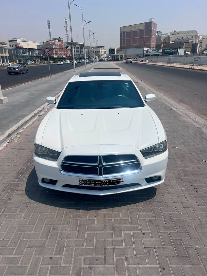 جارجر  ادوات متومه وجاهزه موديل14  جاهزه كير ومحرك وتبريد وحداده شرط بل كارتون ما بيه نقص ما ذب عليه ربع دينار السعر50 وبيه مجال الرقم بيه وتساب العنوان بصره ***********
