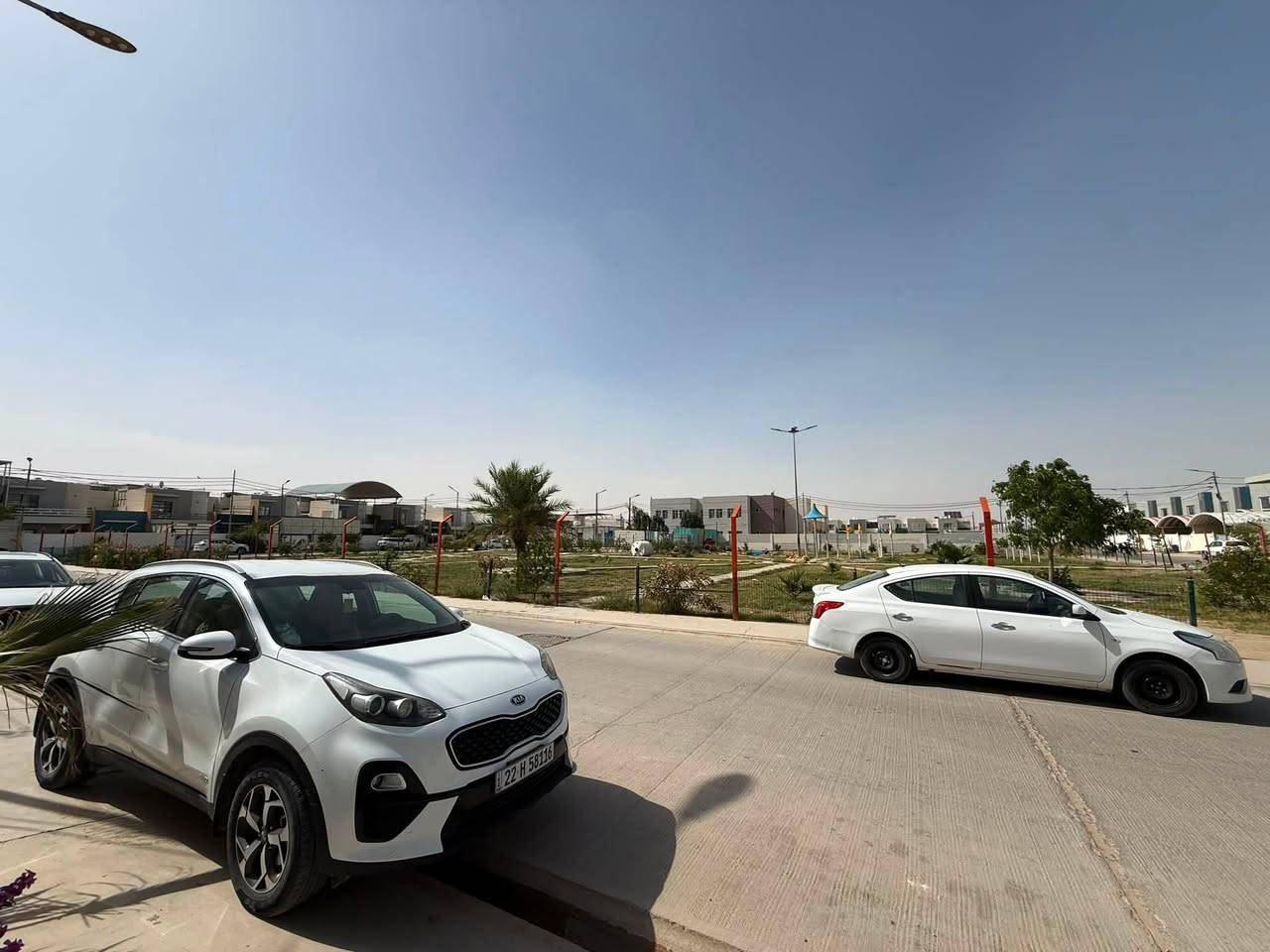 دار سكن حديث
محافظة النجف الأشرف 
مجمع قرية الغدير الثانية 
مساحة 150 متر طابقين مرحلة اولى على حديقة عامة ومدرسة حكومية واتجاه الدار شمالي رقم الدار B.10/H.15
الدار فارغ وجاهز للسكن فوراً والملكية طابو مُلك صرف سند حُر والبيع نقداً فقط
السعر 160 مليون دينار مع المجال
الراغب بالشراء ولمعرفة التفاصيل اتصل على الرقم
***********
