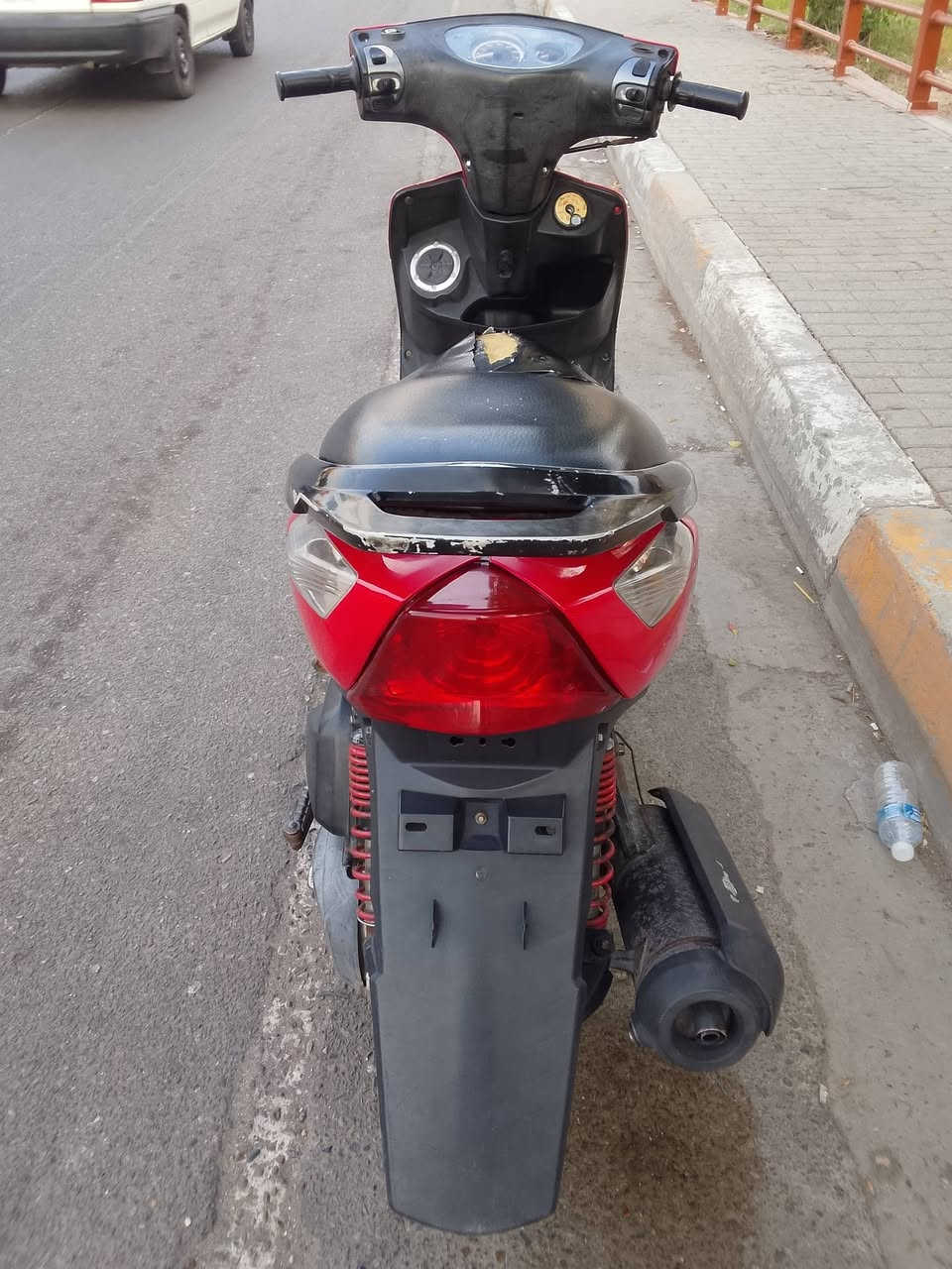 دراجه ثعلب للبيع كامله مابيهه اي نقص محرك مكفول مامفتوح ناعم شلعه ومعدل حلوه كهربائيات كلهه شغاله كيج بانزين كيج سرعه لايت عالي ناصي اشاير كلهه شغاله كفرات اصلي دبلات شغاله طسه ناعمه دراجه جديده وكلهه كامله مكاني بغداد الشعله شراي اتصل مامتواجد على نت ***********
