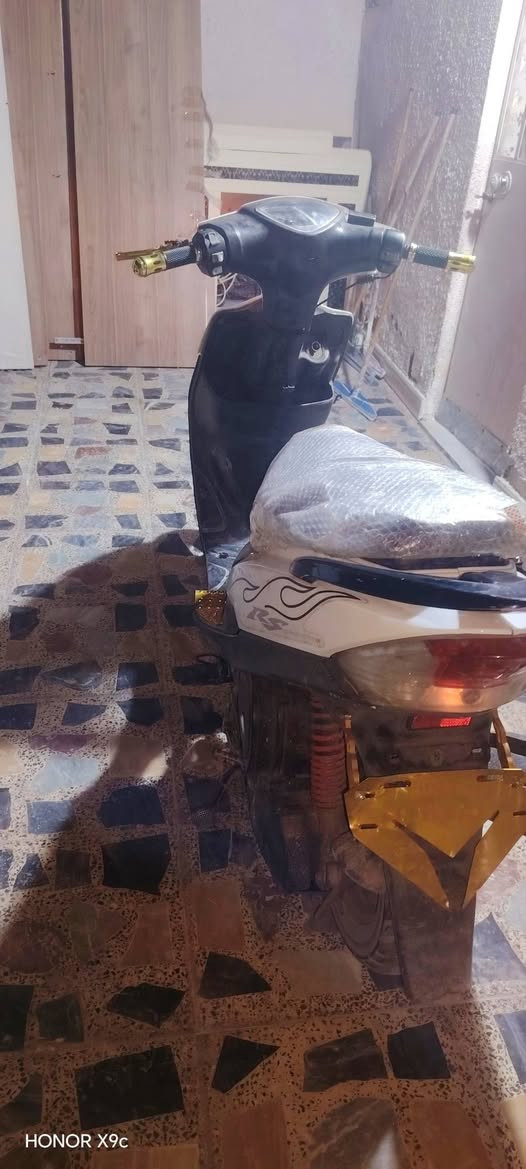 السلام عليكم
✅ ماكس ١٢٠ للبيع✅ 
💯 مكينة ٥٥ ناعمة مفولة💯 
💯 شلعة ومعدل فول💯 
💯 بيهة تزويد بسيط💯 
💯 يدات بريك ذهبي💯 
💯 يدات سكليتر ذهبي💯 
💯 قبق فلاوين ذهبي💯 
💯 قاعدة رقم ذهبي💯 
💯 قطرة دهن ذهبي💯 
كهربائيات كاملة
عدة الاشاير الامامية
نقص كلوبات وواير عداد
بس دراجة مرتبة متعبك
انكر وطلع سلف نكرة
وهندر الشراي يراسلني
✅ الرقم :*********** ✅ 
✅ العنوان : قرب جزيرة بغداد السياحية✅
✅ السعر : 550✅
