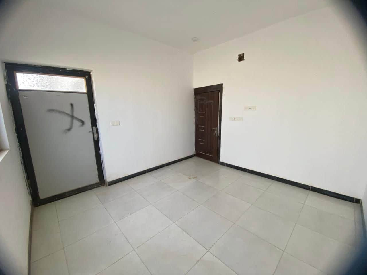 السلام عليكم بيت مجمع الوفاء السكني  بلوك B  مساحه ١٢٠ متر موقع على شارع  جاهز للسكن واصل كل فلوس الشركة للبيع نقد ما مطلوب البيت السعر ١٢٠ مليون 
***********
