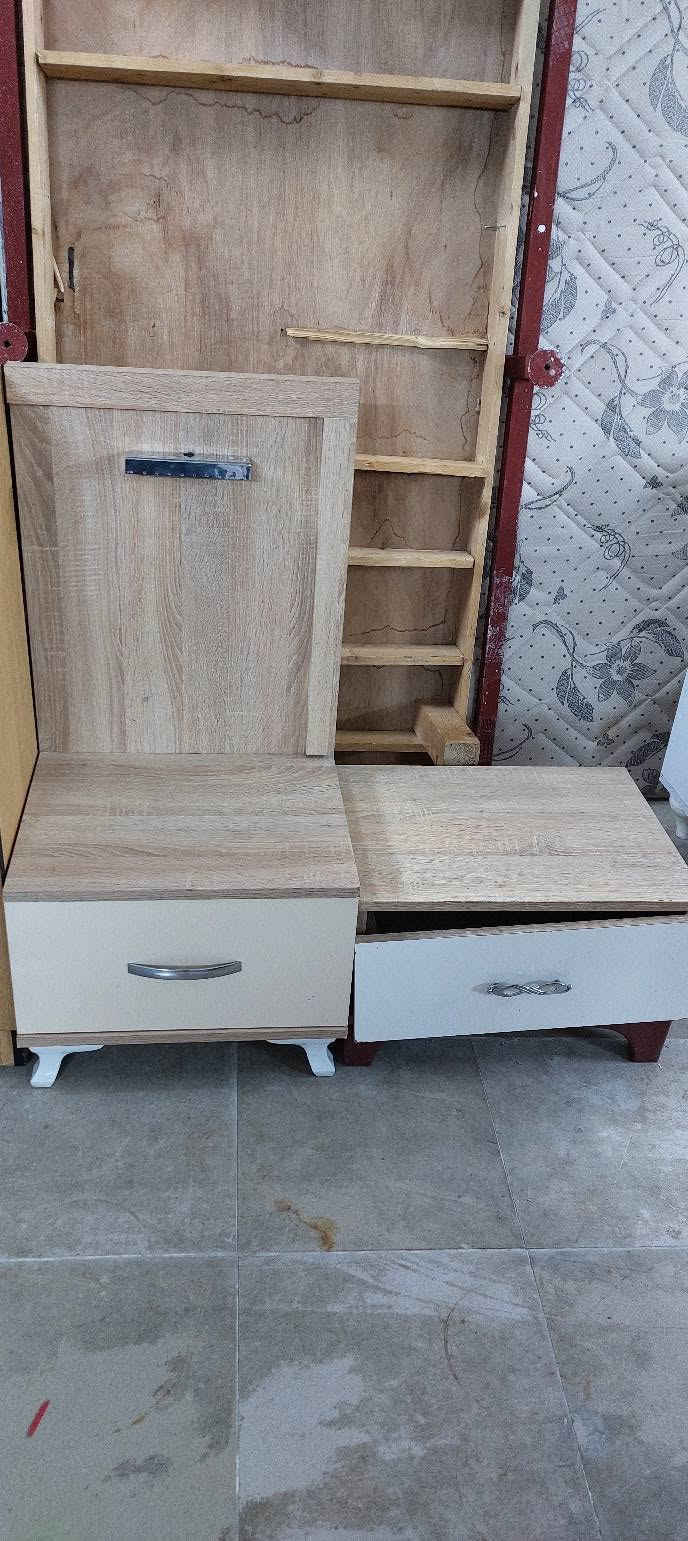 غراض بيت للبيع الاستفسار الاتصال ع*********** شارع سالم خلف شركه كورك قرب دائره الكهرباء
