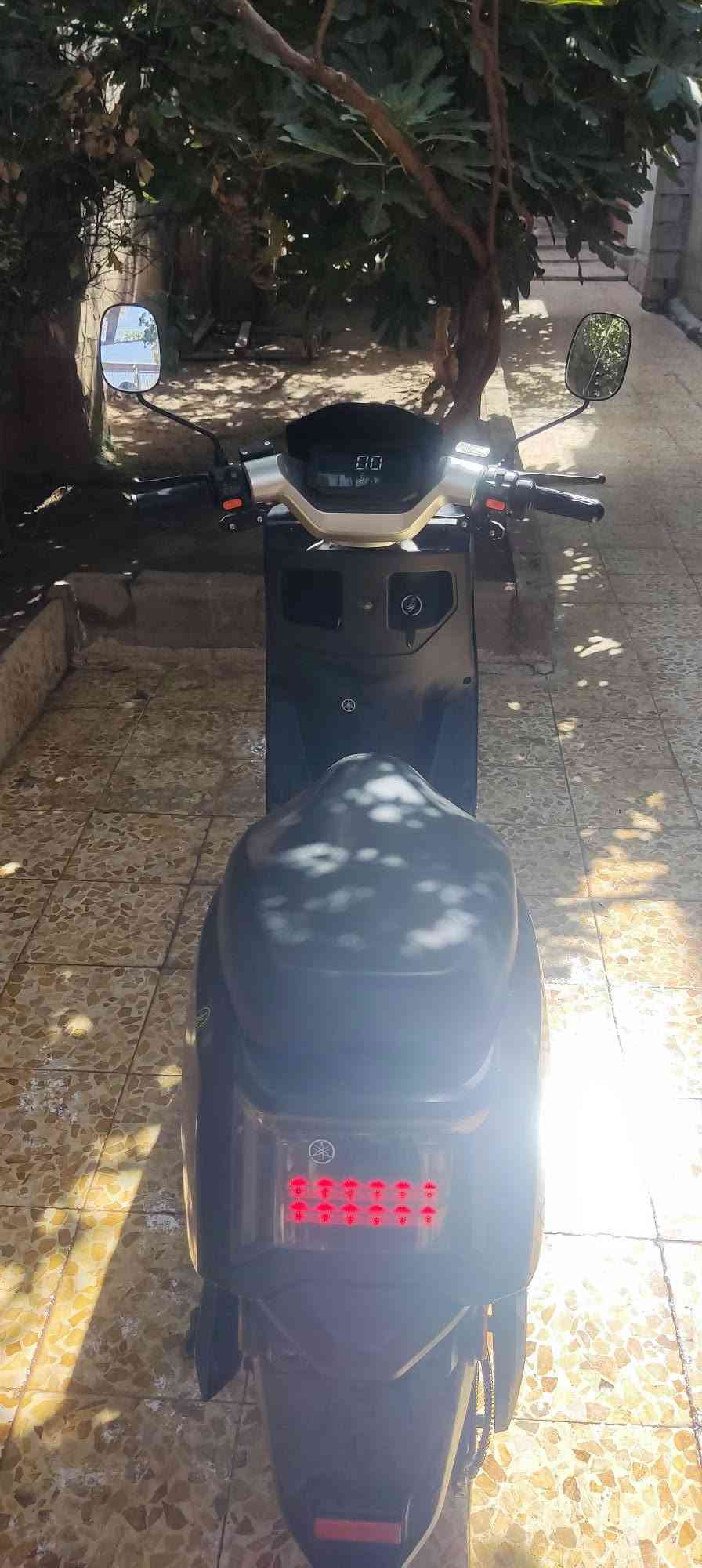ماطور شحن • ٦بطاريات • بصمه