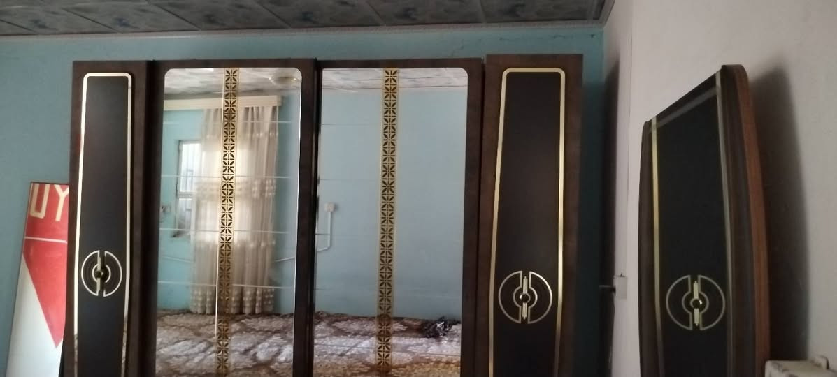 غرفه نوم ٨ قطع لوووك مع بوفيه مع ثلاجه   جلولاء مدخل سيطرت المعسكر هاتف *********** وات ساب متواجد ملاحضه علما نشتري مستعمل ونراوس كل شيء خناقين, ديالى
