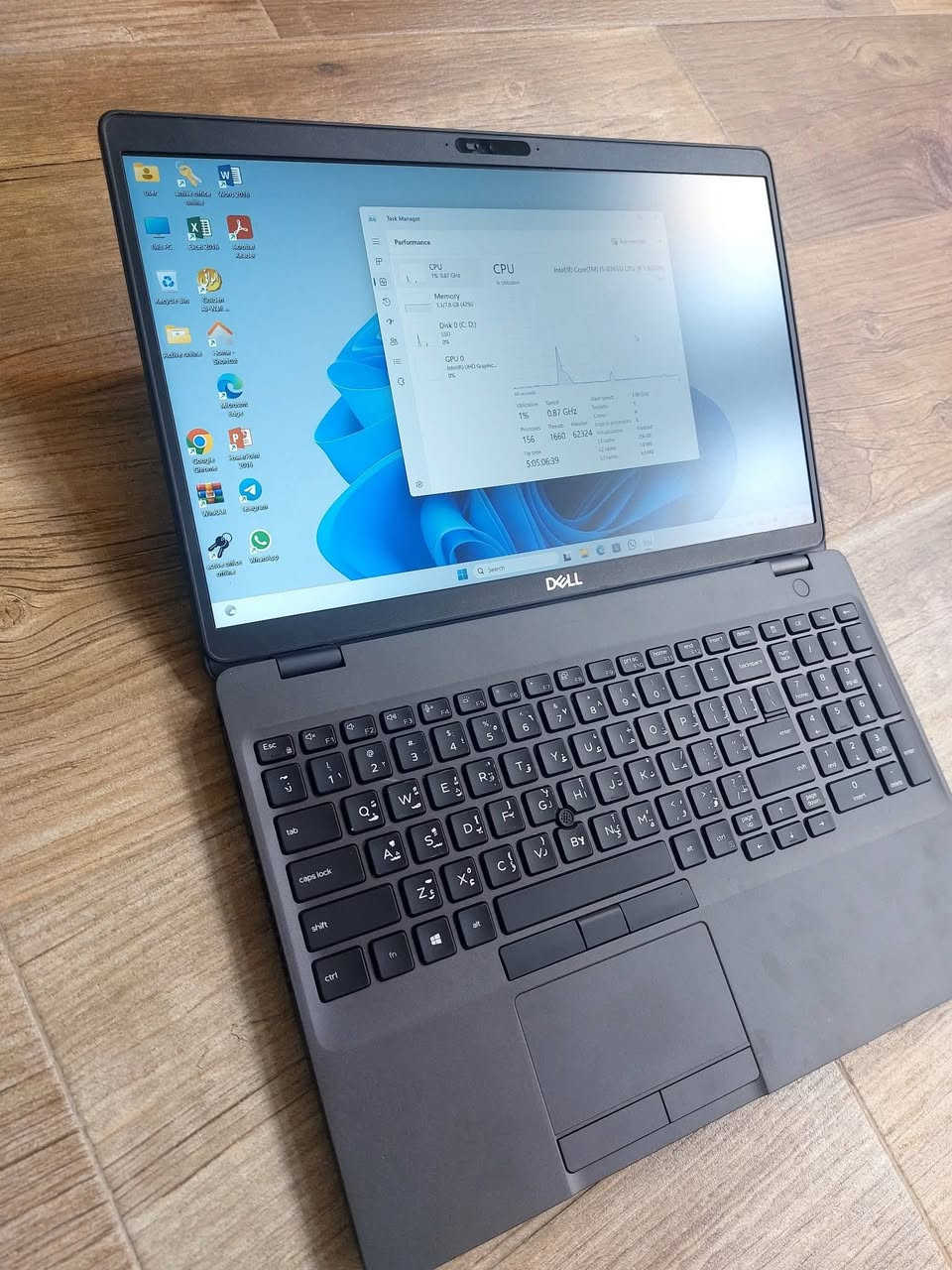 لابتوب    Dell Latitude 5500 Ci5 8th 
بمواصفات مناسبه للبرامج  المكتبية  والحسابية والتصفح والأمن السيبراني  .
بسعر275 الف دينار عراقي 
#ويشمل السعر حقيبة وماوس والتوصيل مجانا لكافة محافظات العراق 
Cpu Ci5-8365U    جيل ثامن 
Hard 256GB nvme قابل للتطوير 
Ram 8gb ddr4         قابل للتطوير 
15.6 screen 1920x1080 FHD
Back-light Ar-En ضوئي 
Charger dell شاحن اصلي 
يمكن للزبون فحص اللابتوب وتشغيله والتأكد من المواصفات قبل الاستلام  اللابتوب.
#نسبة النظافة مائة بالمائة 
#بطارية ممتازة 
ضمان لمدة عشرة  أيام للفحص في حالة وجود خلل مصنعي تستبدل بنفس الموديل حصرا 
#مكتب الابداع الهندسي 
موصل /موصل الجديدة بين مجسر الجديدة ودورة عبواليسي بمحلات الكنيسة 
/مكتب الابداع الهندسي/للتواصل والحجز 
*********** واتس.
