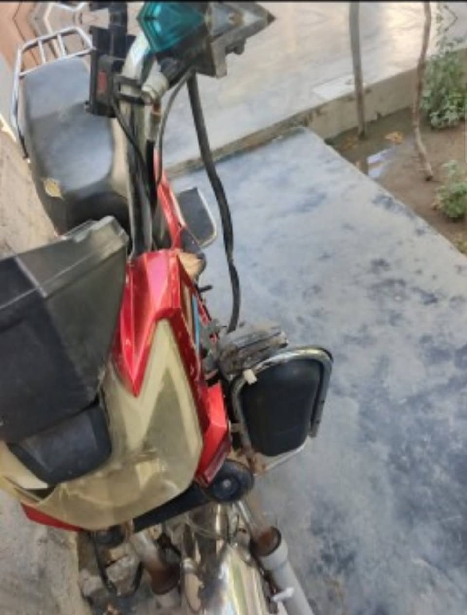 السلام عليكم موتور للبيع بطاريات واي فاي الرقم بوساب اتصال موتور نظيف
+964 751 097 1082
