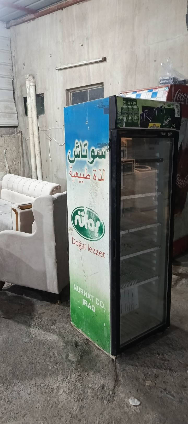 ثلاجة عرض • باب زجاج • نظيفة