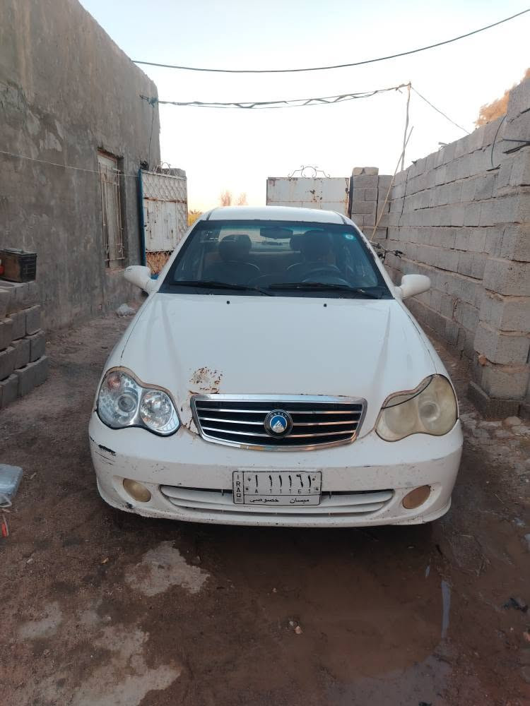 سلام عليكم سيارة جيلي سيكة مديل ١٢ سنوية ٢٩ راعيهة جاري تبريد شغال محرك وكير بحالة جيدة
*********** عمارة, ميسان
