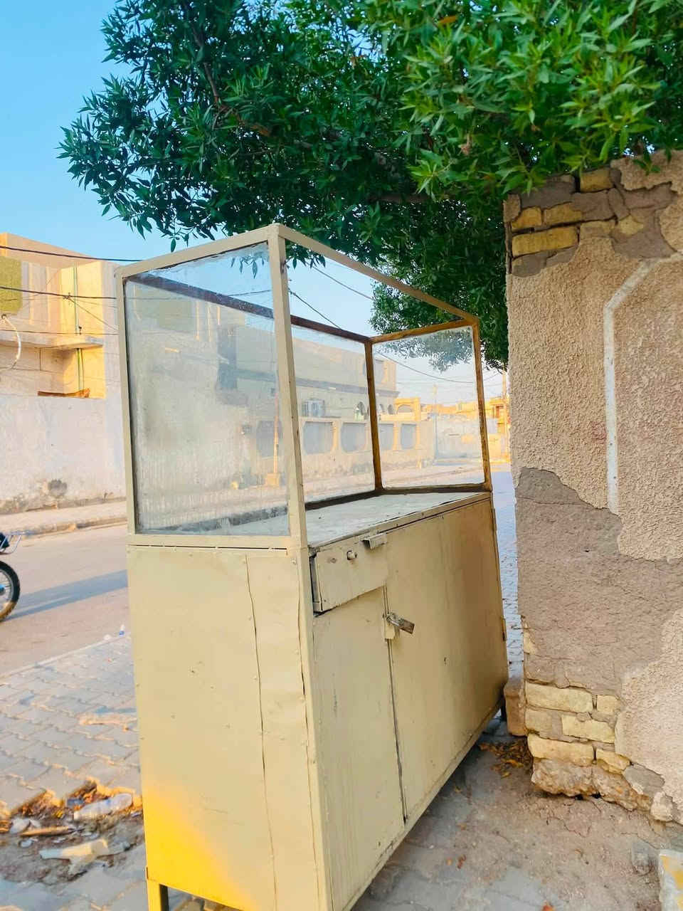 بسطية جام خانه +شواية بركر كريل نظيف
للتواصل : 
***********
