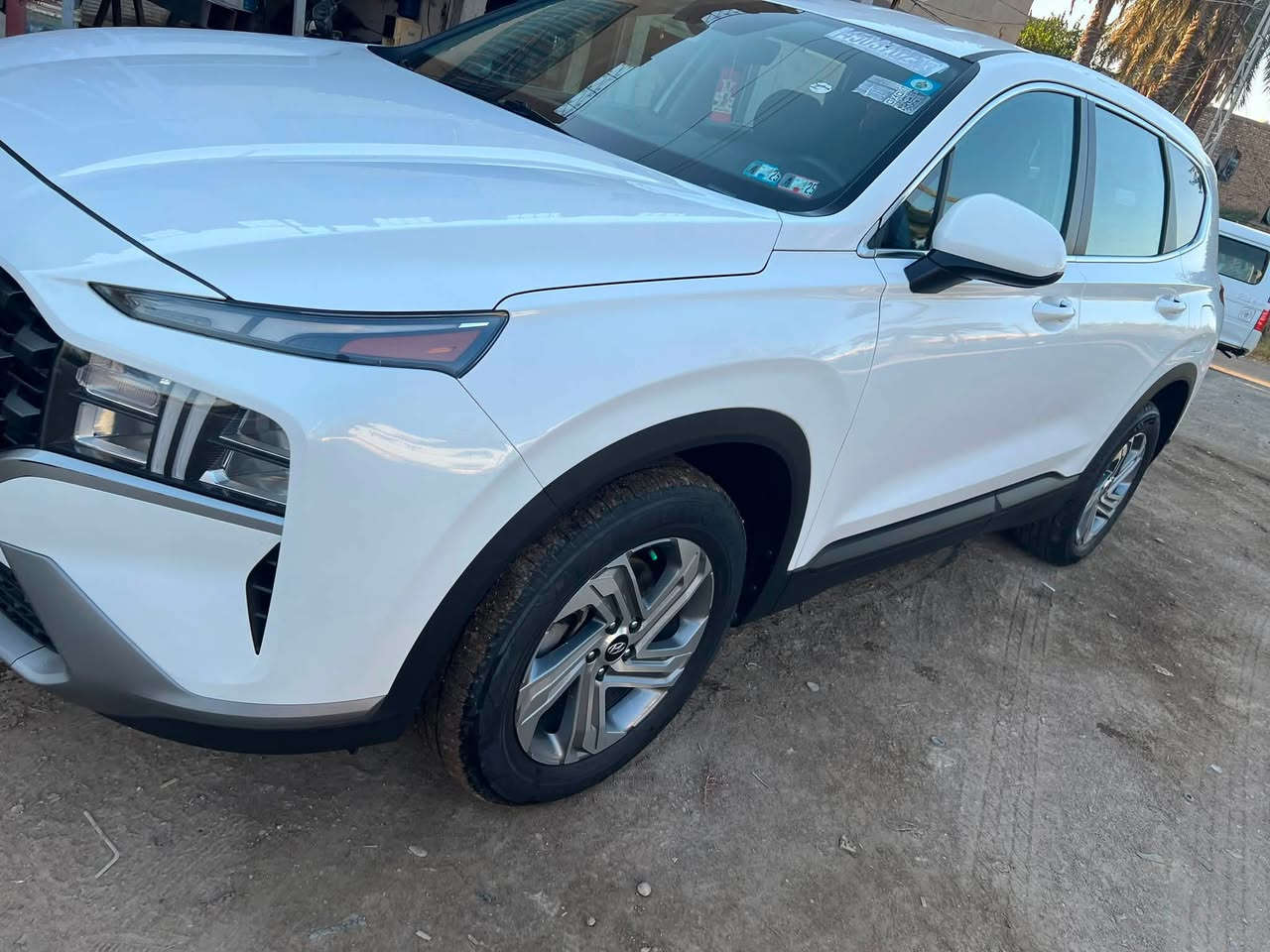 السلام عليكم سنتافي 23وارد امريكي محرك 2500
سياره بحالات الشركه رقم بعداد بسمي تحول مباشر 
سونار مرفوق بصور الاستفسارات اكثر اتصال عل ***********

