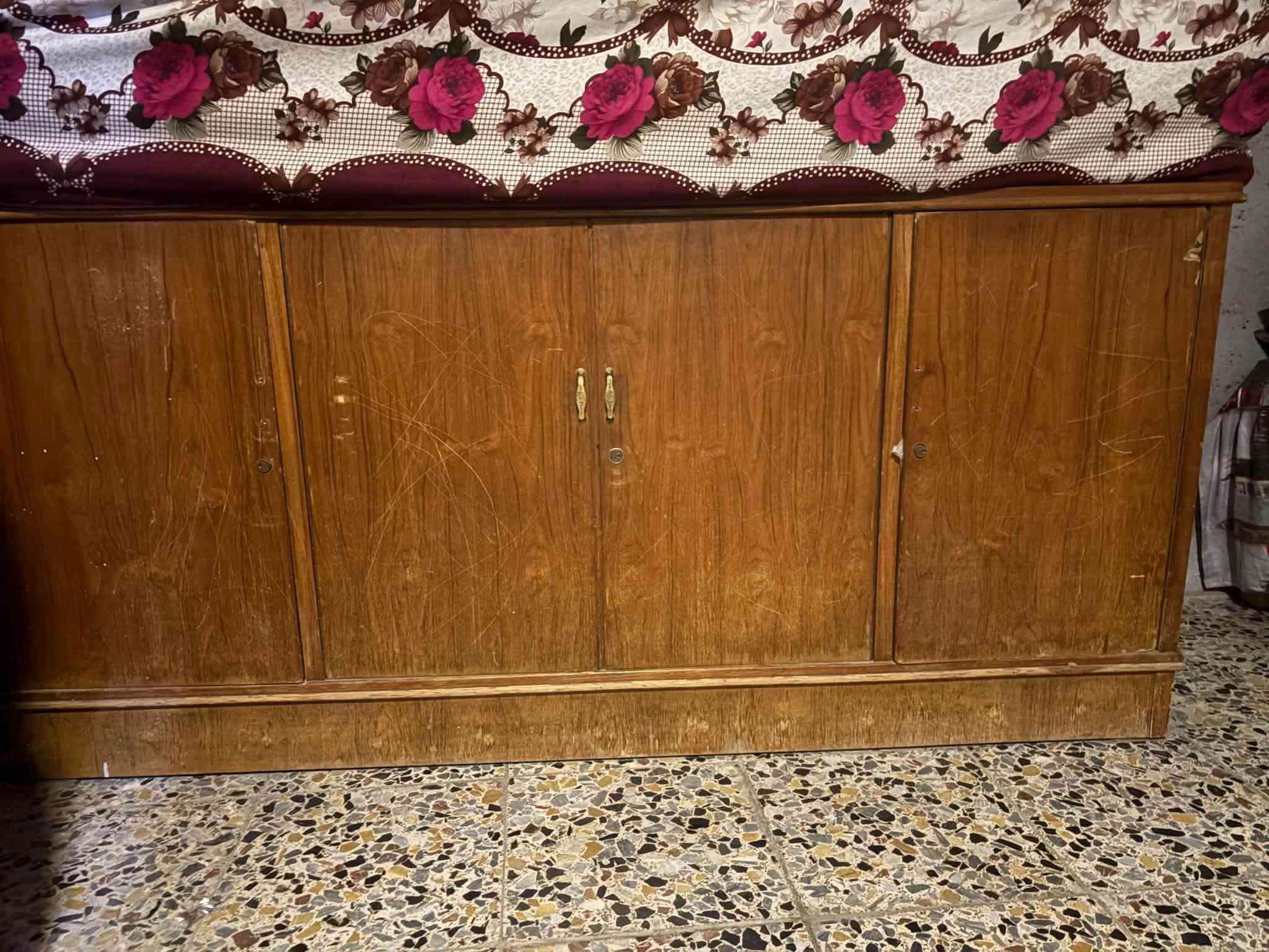 كنتور 190 تخم 8 مقعد 200 ثلاجه صغيره 100 غساله دنكا 17 كيلو 190 غساله صحون الجي 225 ثلاجه 14 قدم 150 كاونتر بي ضرر بسيط 180 بوفيه 100 مكان بغداد *********** واتساب 
الاسعار نهايتهم وي توصيل رجاااءاً بدون معامله
