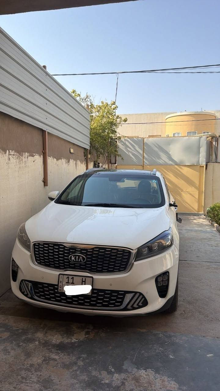 السلام عليكم ورحمة الله وبركاته
سورنتو 2020 فول 1\1 ماشيه 60 الف حقيقي بيها حادث بنيد وجاملغ مبدلات وكاله

وهاي الضربه ستوها صارت نبيعها على وضعها

السياره معروضه 180 ورقه وبيها مجال للشراي 

*********** للاستفسار

