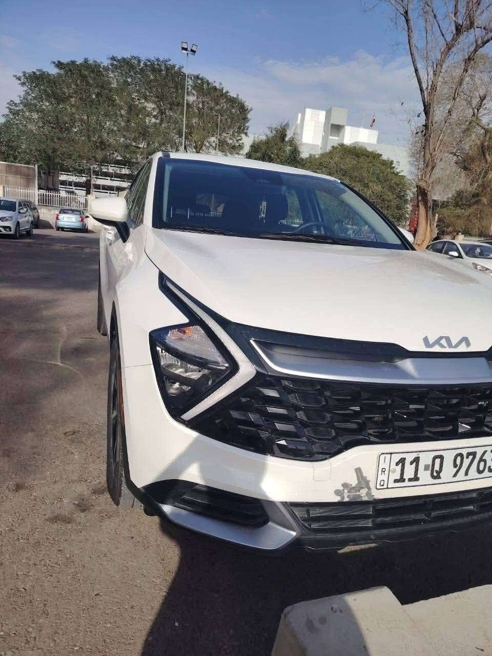 سبورتج  هايبرد
2023
امريكي 
مكان  بغداد 
***********
ما بيهه حادث

