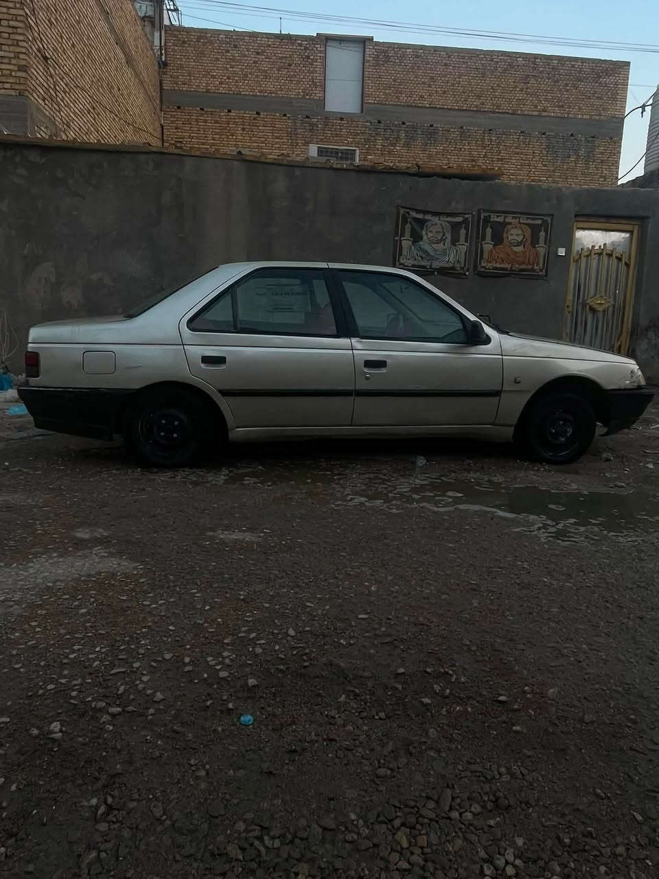 سلام عليكم للبيع بيجو روا ٢٠٠٩ سياره نضيف وخير من الله مكينه بلاديه كير عادي
سعر 15وبيه مجال ستفسارنتصال***********
