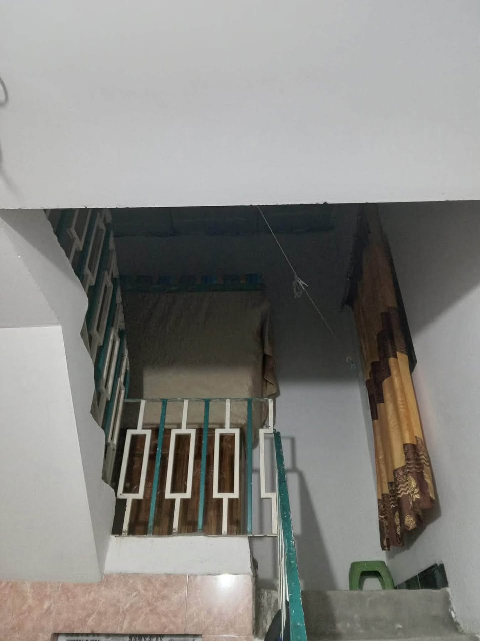 السلام عليكم بيت للبيع خلفي مساحة ١٠٠م طابو زراعي منطقة حي السفير قرب منتزه الكفاءات
السعر٦٠ مليون وقابل للتفاوض للاستفسار ***********

