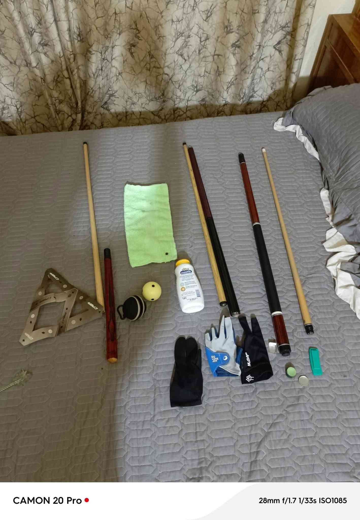السلام عليكم عده كامله كيوب هاو صار 3تيام من شتريته من العلويه ضارب بي مرتين +صول اصلي+جفوف اصليه وكاله+كسره +جمب+جوك توم +جنطه كاموي فتحته من جيس صار سبوع +مثلث اصلي +وصله +بوطره عده كامله وكلها جديده بجيس  بس شتريت وحده وريد أبيعها السعر عل خاص أبيعها كلها مابيع مفرد مكانها ديالى بعقوبه حي المعلمين رقم التلفون ***********تصل وتدلل

نص مكتوب في الصور:
- CAMON 20 Pro • 48mm f/1.7 1/33s ISO882
- CAMON 20 Pro • 48mm f/1.7 1/33s ISO973
- CAMON 20 Pro 48mm f/1.7 1/33s ISO949
- CAMON 20 Pro • 48mm f/1.7 1/33s ISO839
- CAMON 20 Pro █ 48mm f/1.7 1/33s ISO834
- CAMON 20 Pro
- 48mm f/1.7 1/33s ISO834
- CAMON 20 Pro • 28mm f/1.7 1/33s ISO1033
- CAMON 20 Pro 28mm f/1.7 1/33s ISO1085
- CAMON 20 Pro • 28mm f/1.7 1/33s ISO1085