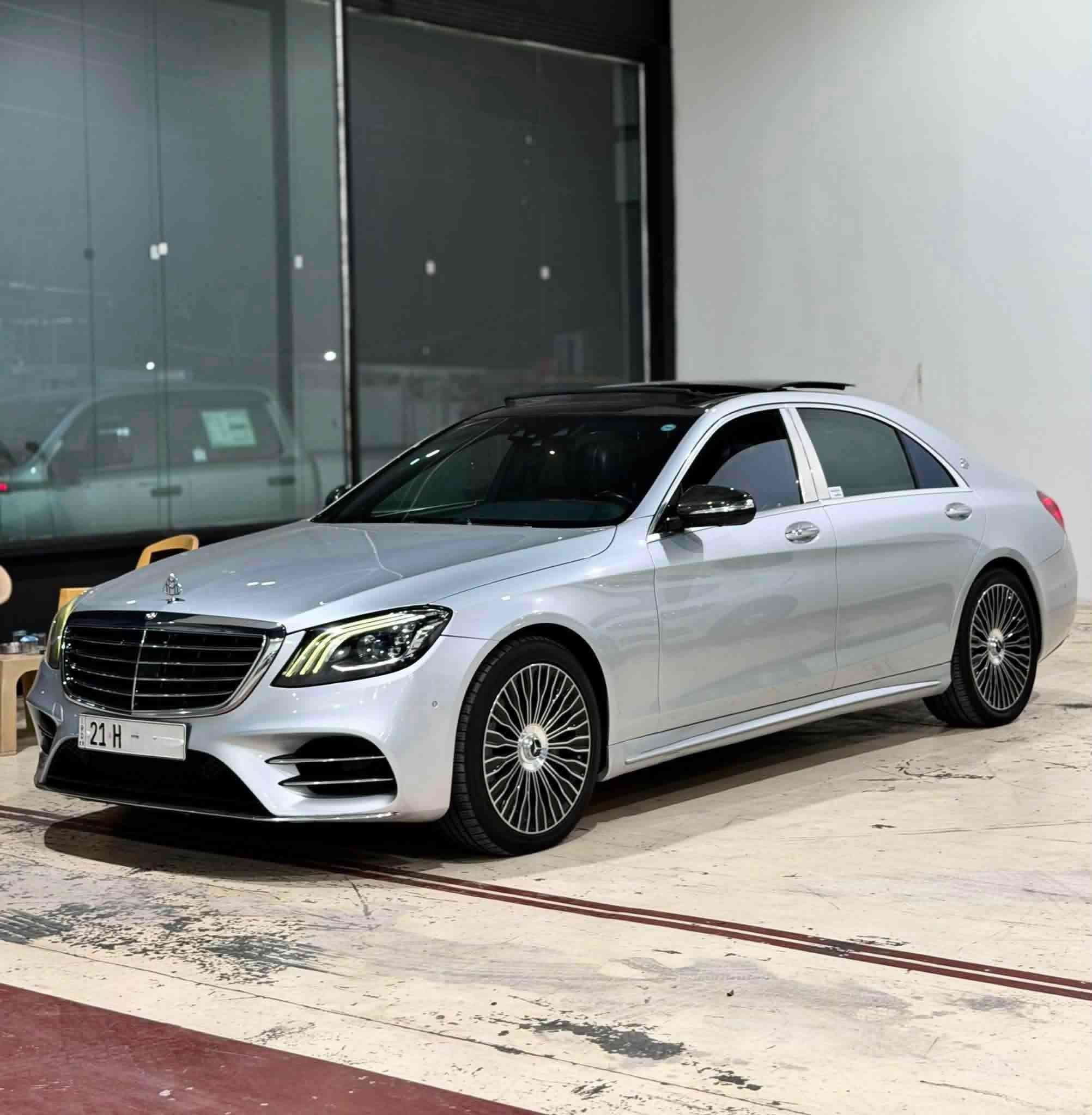 مراوس او بيع🔴🔴🔴🔴🔴🔴🔴🔴🔴
#مـارسـيـدس  اس كـلاس S560

#مـــوديـــــــل / 2018

#عــداد_الـمـسـافــة / 90.000 الـف 

#لــون سـلـفـر مـيـتـاليــك الـداخــل مـلـكـي

#جــداً جـديـدة كـل نـقـص مـا بـيـهـا 
________________________

🔥 سقف اسود 
🔥هيدروليك ( صعود تخفيض السيارة)
🔥بانوراما 
🔥كامرات محيطية
🔥أبواب شفط 
🔥خمس بردات 
🔥محرك 8 سلندر 
🔥داخل مشمشي 
🔥يدات مخفية 
🔥ويل كب كروم amg
🔥انارة محيطية متعدد الألوان 
____________________________

علما ان ( سيارة وارد الماني ضرر خفيف جدا فقط 
-( جاملغ خلفي + جاملغ الأمامي فقط بدون ضرر داخلي )

الباقي سيارة كلها كفالة ( كير محرك مكفولات )

#الـعـنـوان / بـغـداد 

#الـهـاتـــف / ***********
