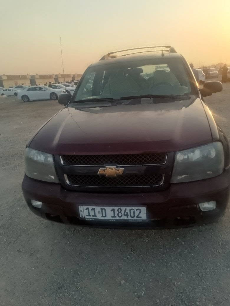 السلام عليكم بلايزر 2006  رقم بغداد باسمي سياره جاهزه موجوده بالبصره ***********
