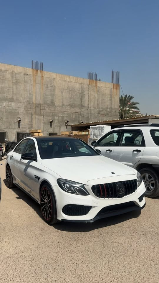 الموديل 2017 AMG نضيفه جداً
كلين تايتل فقط  صبغ شبر بل جاملغ الايسر 
السعر 198$
فول مواصفات 1/1 سبشل اوردر من امريكا 
ماشية 64الف
بانوراما 
دبل ماوس 
شاشه كبيره اوردر من الشركه C63
كامره خلفيه دواره 
كشنات كهرباء خزن ميموري
كشنات تدفئه 
علامات ترحيب أبواب 
رادار امامي 
نقطه عمياء 
بصمة تشغيل 
لايتات زينون ديناميك
وياله AMGبلاديه اصليه 
استيرن تدفئه كهرباء 
صعود ونزل للستيرن تلقائي عند تشغل سياره 
نظام Auto hold 
مري قلاب عند رجوع
أبواب ترحيب
بصمه 
مري شفط 
مري كهربائي  
بعد بيها هواي مواصفات 
السيارة عليها كت برابوس مرتب بدون صبغ ولا اي شي

مسويلها ادامه كامله للسياره و صدر كامل جديد و دهن وفلاتر كامله جديدة وباتري ونوزلات ودسكات امامي خلفي جدد وفيت بم وبوليش وحمام للداخل وتنضيف الغرفة الاحتراق كامله من كل النواحي

عنوان السيارة بغداد المنصور   
 ***********
