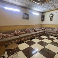 ١٢ نفر • كنب