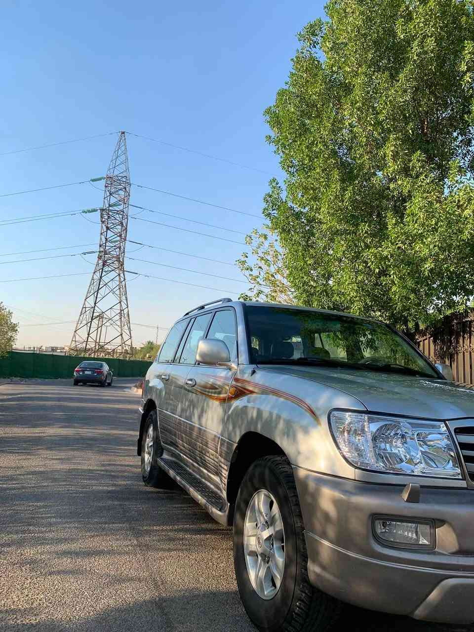 السلام عليكم للبيع لاندكروز ٢٠٠٧ كويتي فول مواصفات مكينة ٦ سلند  دبل تانكي بانزين مواصفات GXR السيارة جديدة بمعنة الكلمة بيهة ٤ صبغ يدون ضربة جراد وصابغن السعر ١٥٧ وبيها مجال الستفسار *********** مكان بغداد السيدية
