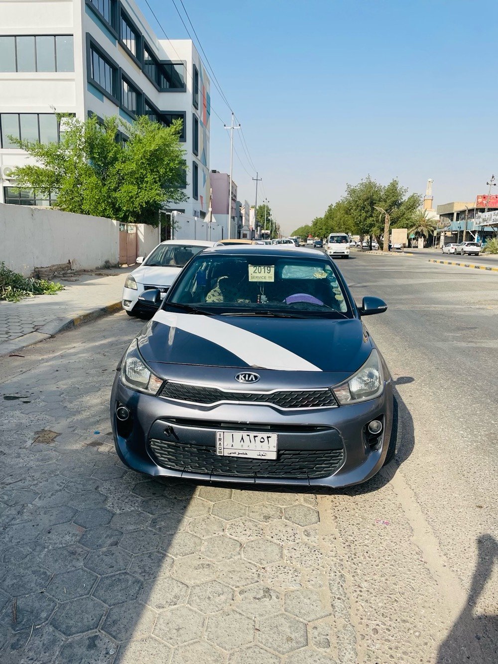 سلام عليكم كيا ريو موديل 2019 خليجي بيه ضربه الخلفي ماواصله لحوض مكينه 1400 مستحقه 
ماشيه 29 الف السعر 100 وبيه مجال الرقم *********** بيه واتساب موجود ماسنجر