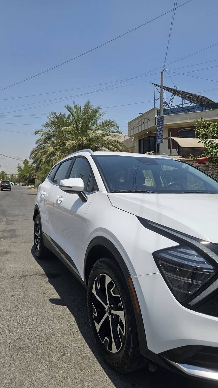 السلام عليكم للبيع kia sportage 2024 - EX امريكي مبدل قطعة وحدة
السيارة وارد امريكي مبدل قطعة وحدة بس ( البنيد ) لغد ، شواصي ، كير ، مكينة كلة مكفول وصورة السونار موجودة  بالمنشور

 السيارة ماشية 77 الف وبيها ملاحظة خسفة بالبنيد صغيرة بسبب التحميل 

سعر السيارة 190 ورقة 

مواصفات السيارة ( كشنات جلد تدفئة ، اشاير مري ، نقطة عمياء ، بصمة وتشغيل عن بعد ، تحديد مسار ورادارات ، توقف تلقائي ، شاشة متصلة ، تحكات مودات ، دفع رباعي  ) مواصفات بعد هواي 

رقم اربيل وتحويل مباشر 

مكاني شارع فلسطين رقمي بيه واتساب اذا تحب 

***********
