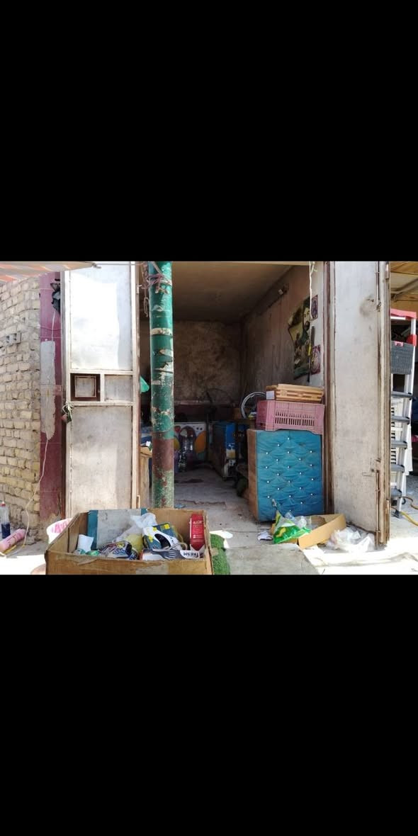 محل ركن للبيع سر قفلية +مساحة ضمن المحل في الشعب شارع الصحة سوق الصبح مدخل جامع قباء للاستفسار التواصل على الرقم واتساب واتصال فقط(***********)
