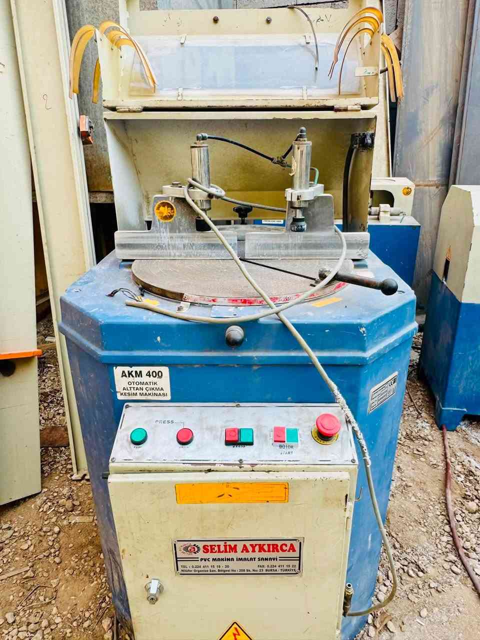 يوجد معمل PVC للبيع نوع (سليم) ثري فيز متكامل نظافة 90‎%‎ بسعر 30 ورقة.
العنوان الرمادي شارع المحكمة (شركة البراء للألمنيوم) 

للتواصل 
***********
