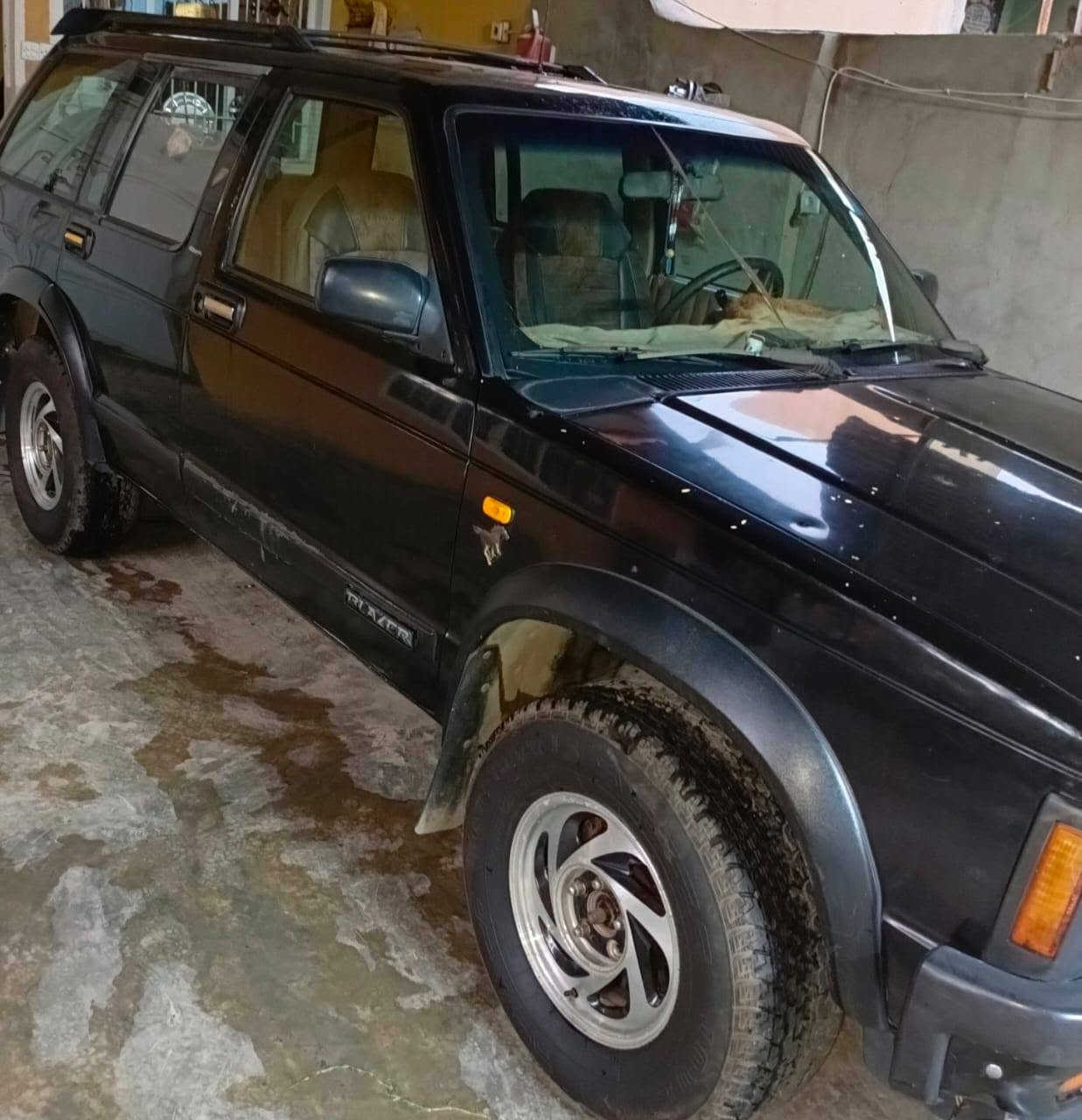GMC JIMMY بلايزر - سيارة جبارة 🔥
جي ام سي جيمي / شيفروليت بلايزر 
موديل 92 - لون اسود - 4 ابواب
محرك 6 سلندر  - اقتصادية وقوية
كير اوتوماتيك - دفع رباعي 4x4
تبريد - جام كهرباء - قفل مركزي 
حمالة سقف - كشافات امامية
كربون بنزين 
السيارة مال بيت، مثل ما موضحة بالصور، نضافة حلوة و جاهزة.

السعر: اتصل و ما نقصر
المكان: الموصل

للاستفسار الاتصال ***********
‏‪***********‬‏

الشراي يتدلل - و حياكم الله.
خاص غير موجود خبر
