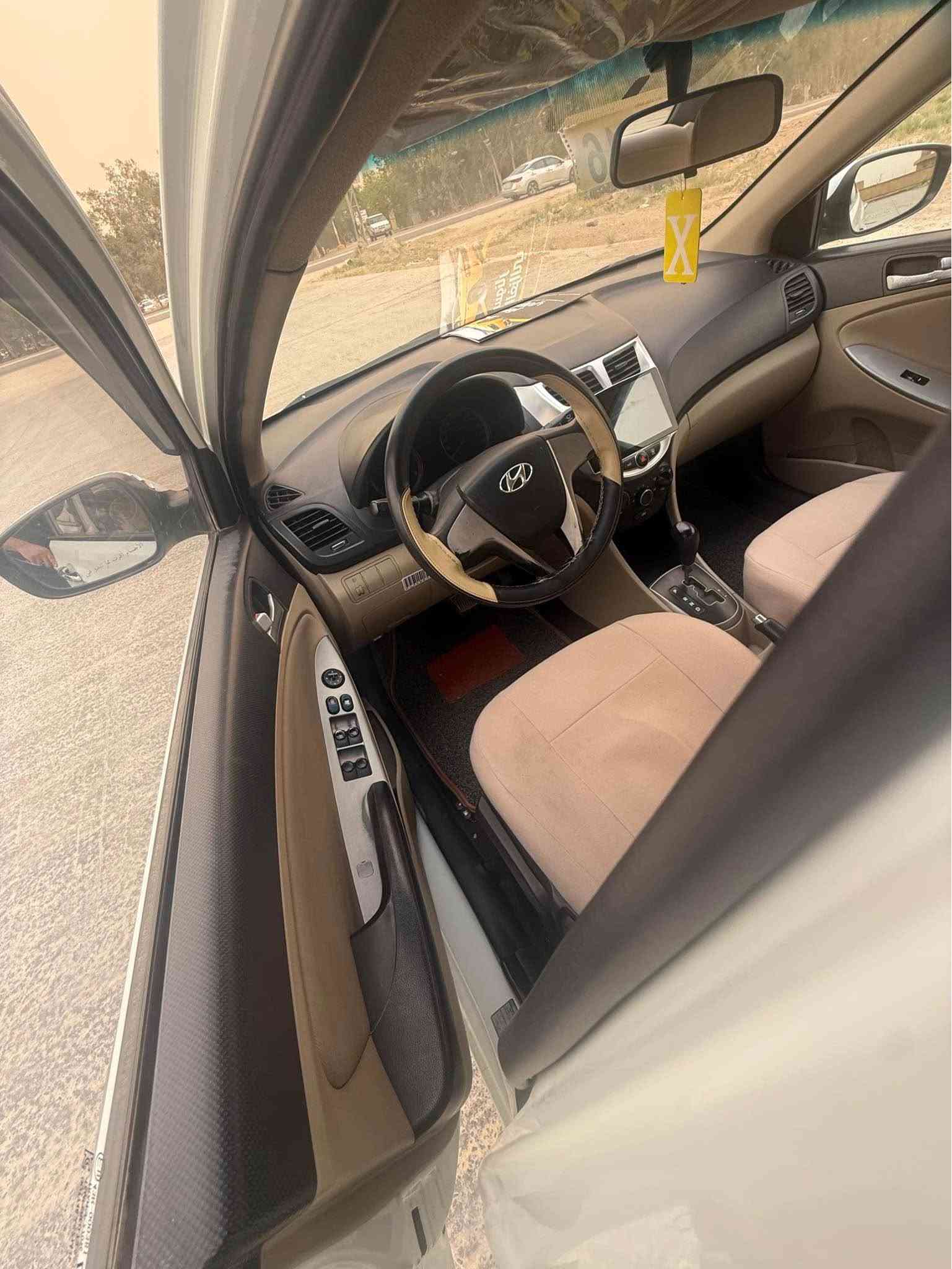 اكسنت ٢٠١٦
السعر 83
محرك ١.٤٠٠
كير محرك كفاله
حداديه جاهزه ١٠٠٪؜١٠٠
تبريد شغال وفول
السياره ما عايزه اي نقص
السياره بيها صبغات 
شواصي لغود كفاله
مكاني النجف
***********
*********** النجف, العراق

نص مكتوب في الصور:
- اليوم
- ٦:١٢ ص