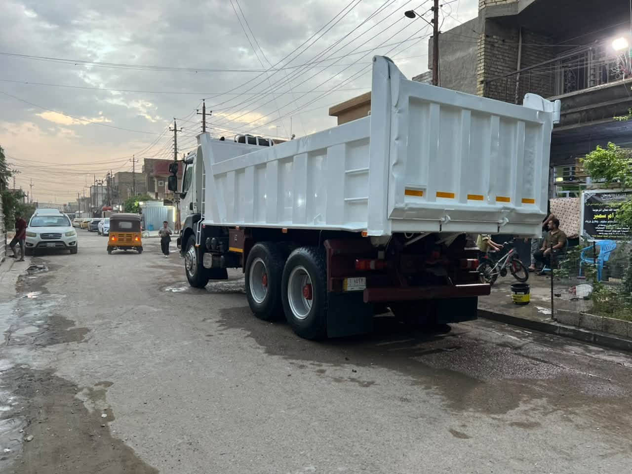 رينو ٢٠٠٣ • رقم واسط • مثبته مقطورة