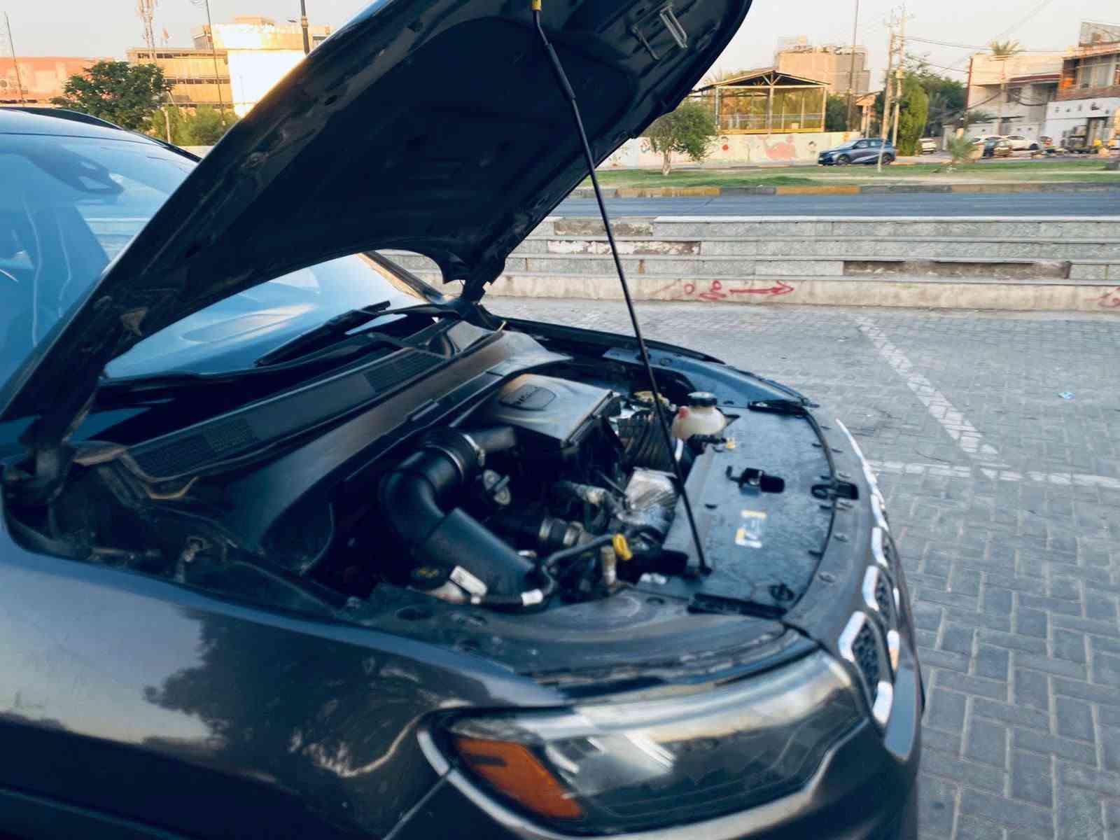 اسلام عليكم للبيع جيب كومباس موديل 2023 وارد امريكي الفئه لادوتود 4X4 صور الحادث مرفقه بل منشور حجم المحرك 2000 تيربو كير ديسيتي ماشيه 40ML الموصفات داخل. جلد+كنتاره شاشه تسلا بلادي فول حساسات 360 امامي خلفي +رادار امامي تحديد مسار توقف ذاتي سايد بريك كهرباء وبعد بيه هواي موصفات السعر (130) الستفسار اتصل ***********/  عنوان لسياره كربلاء المقدسه اخوان مكلف بنشر
